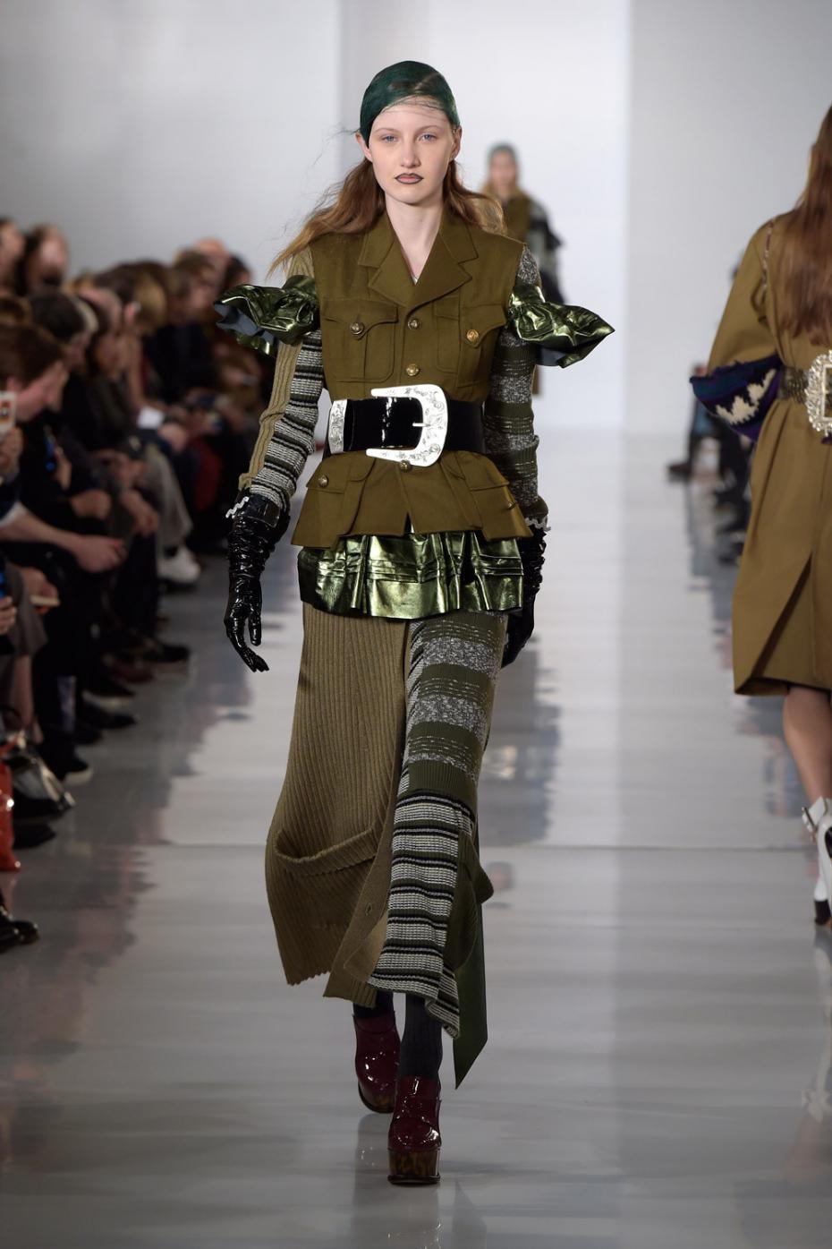 la silhouette 2 du defile maison margiela